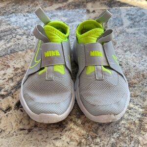 Kids Nike tennis shoes